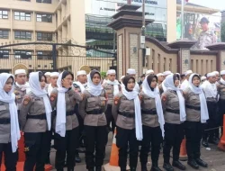 Demo Mahasiswa di Bulan Ramadan, Polisi Turunkan Tim Sholawat untuk Pengamanan