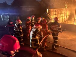 Gudang BBM di Kotabaru Jambi Terbakar, Lima Kendaraan Hangus Dilalap Api