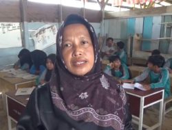 Potret Miris SDN 232 Muaro Jambi, Belajar Bergantian di Gedung Rapuh : Pejabat Sibuk Bangun Fasilitas Mewah