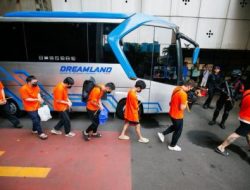 320 WNA Sindikat Judi Online Hayam Wuruk Digiring ke Imigrasi, 1 WNI Ditahan Bareskrim