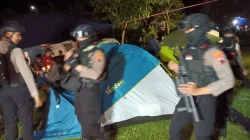 Perkemahan Pemuda Ahmadiyah Dibubarkan Polisi
