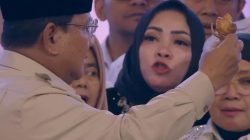 Prabowo Bawa Ayam Goreng ke Forum MBG, Ingatkan Mitra Jangan Potong Lebih dari 14 Bagian