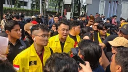 BEM UI Tuding Polisi Hadang Demo Mahasiswa di Bundaran HI, Sempat Larang Salat Jumat