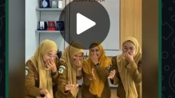 ASN Puskesmas Muaro Kumpeh Diduga Asyik Main TikTok Saat Jam Kerja, Disiplin Pelayanan Publik Terganggu?