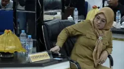 Bupati Gowa Walk Out Saat Diperiksa DPRD, Sidang Hak Angket Berakhir Ricuh