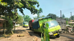 Ratusan Warga Blokade Truk Batu Bara di Mestong, Desak Perbaikan Permanen Jalan KM 36–40