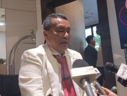 Hotman Paris Mundur Jadi Pengacara Febrie Adriansyah