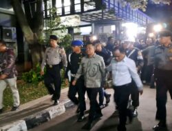 Resmi Ditahan, Febrie Adriansyah Digiring ke Rutan Tanpa Mengenakan Rompi Tahanan