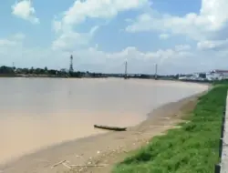 Warga Seberang Kota Jambi Keluhkan Air PDAM Keruh, Distribusi Terganggu