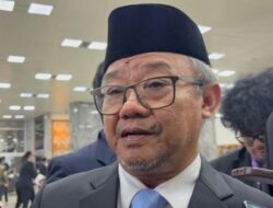 Guru PPPK Paruh Waktu Bakal Diberi Kesempatan Ikut Tes PNS, Pemerintah Siapkan Kebijakan