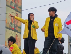 Fathimah Azzahra Tegur Polisi di Plaza UOB: Jangan Provokasi Massa dengan Mobil Komando