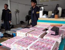 Pabrik Uang Palsu Rp36 Miliar Digerebek di BSD, Polisi Amankan 4 Tersangka
